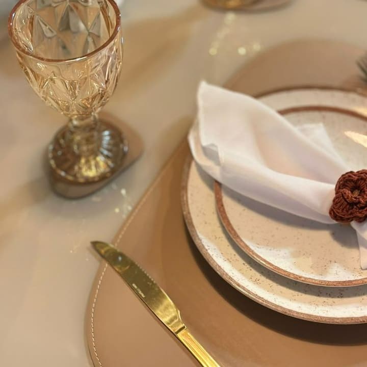 Kit Jogo Americano Sousplat Dupla Face Acessórios de Mesa Modernos Em Couro Sintético - Gaby Show Bolsas e Acessórios