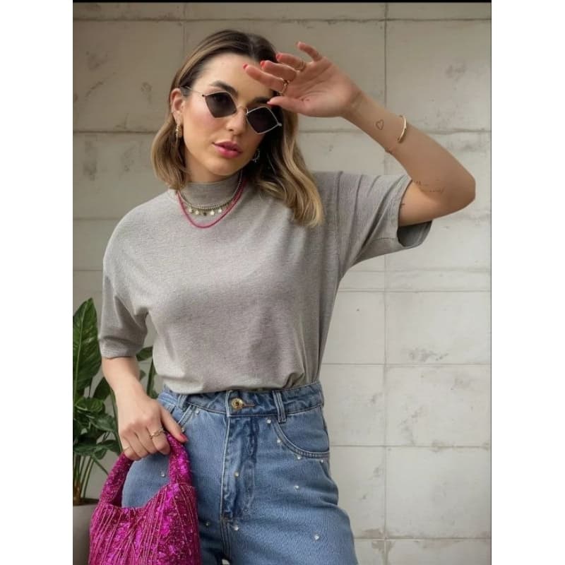 Blusa Feminina T-Shirt Basica Solta Lisa Premium Lançamento Moda Verão Premium