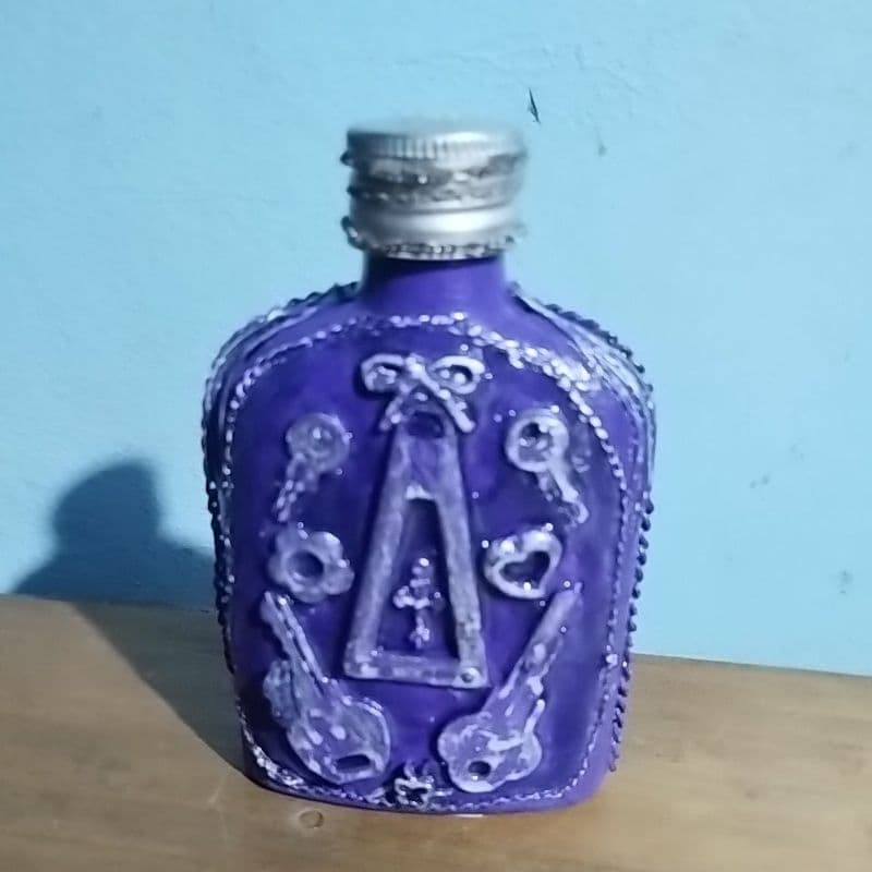 Cantil azul decorativo