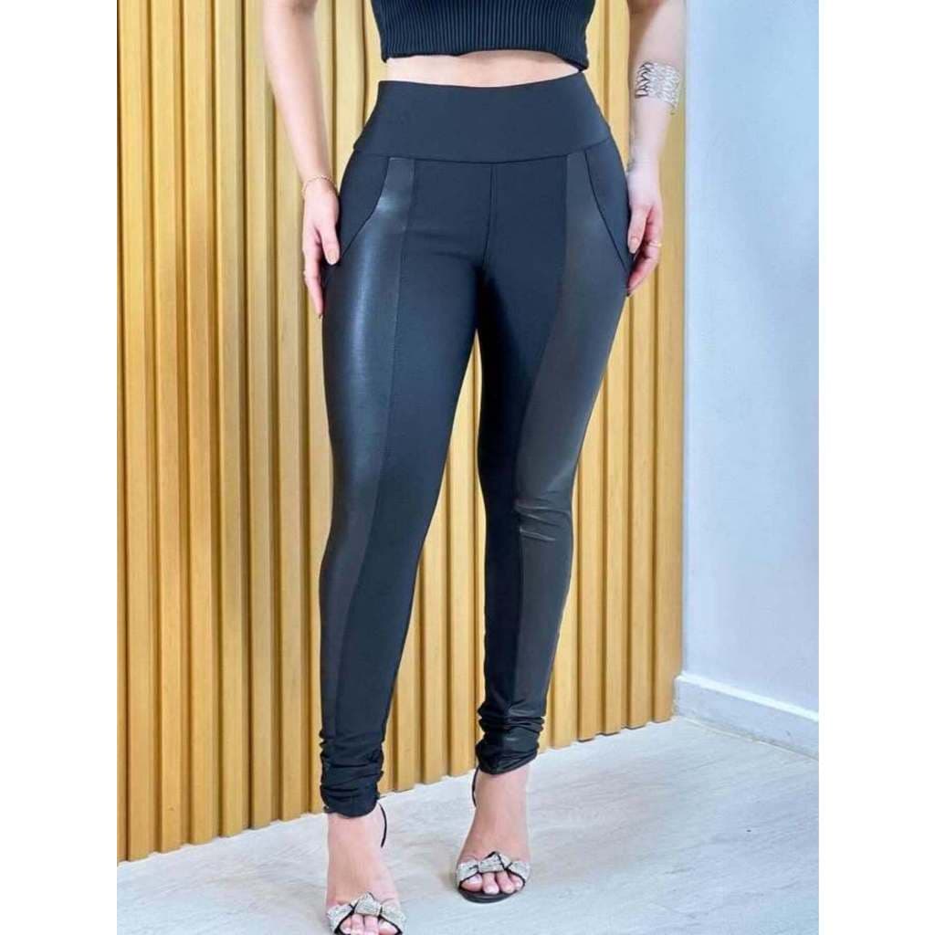 Calça Montaria Flanelada Legging em Suplex com detalhe lateral em Cirrê, cintura alta, modeladora, térmica empina bumbum