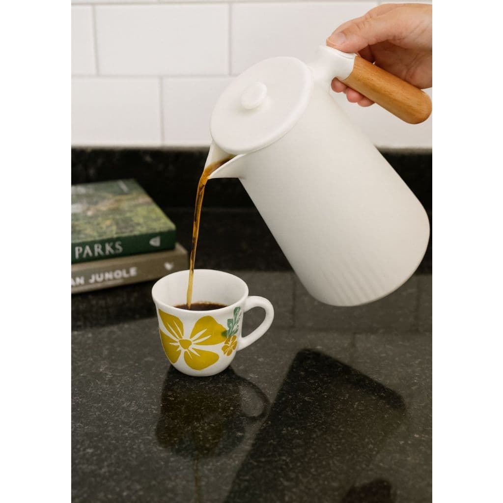 Garrafa Térmica 1L Quente e Frio com Tampa de Toque – Vidro Interno, Plástico Resistente, Design Moderno Branca/Preto