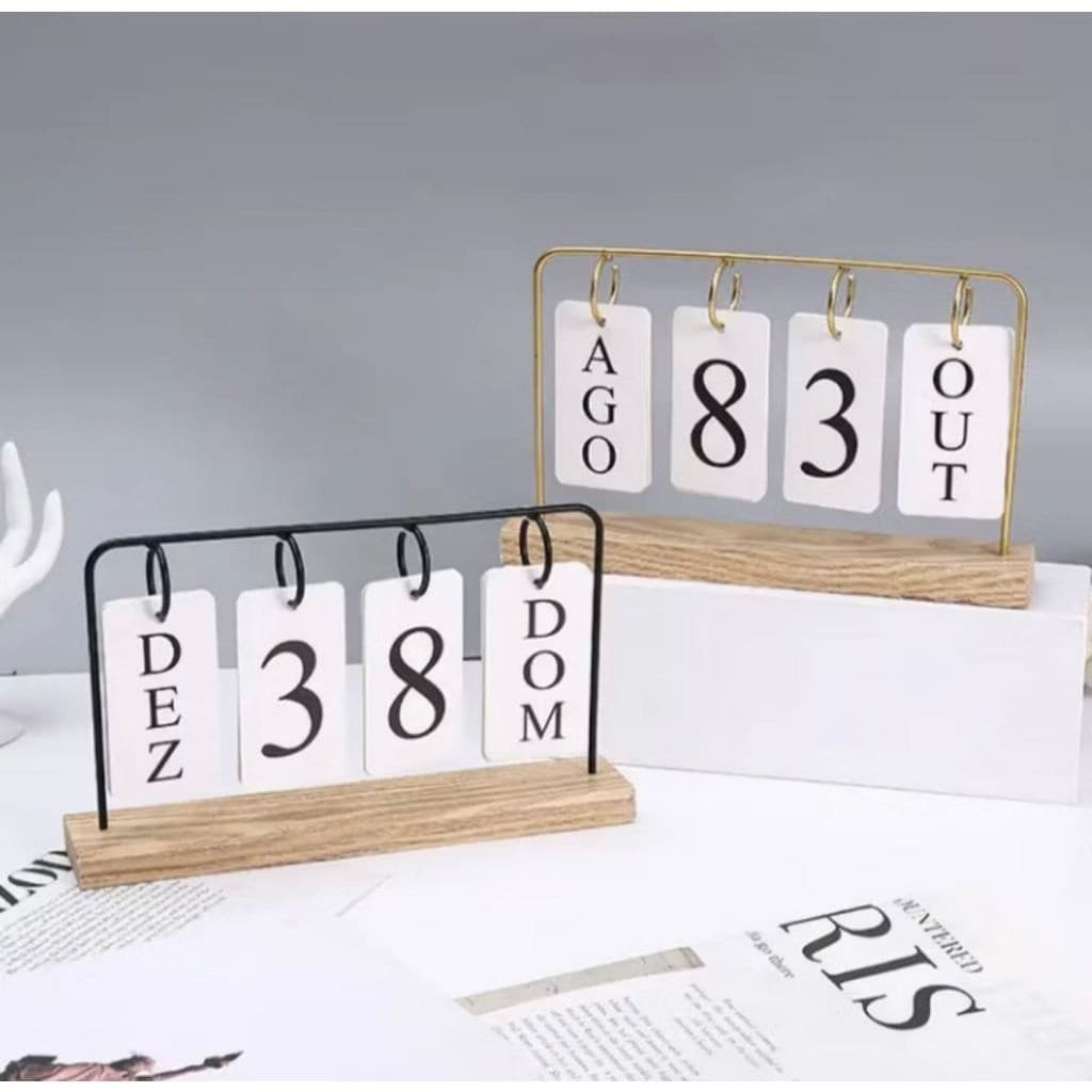 Calendário de Mesa Decorativo com Plaquinhas Preto/Rose Permanente Escritório