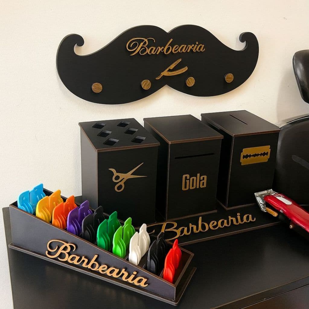 KIT Barbearia Descarte Lâminas + Porta Tesouras + Suporte + Cabideiro + Porta Pentes