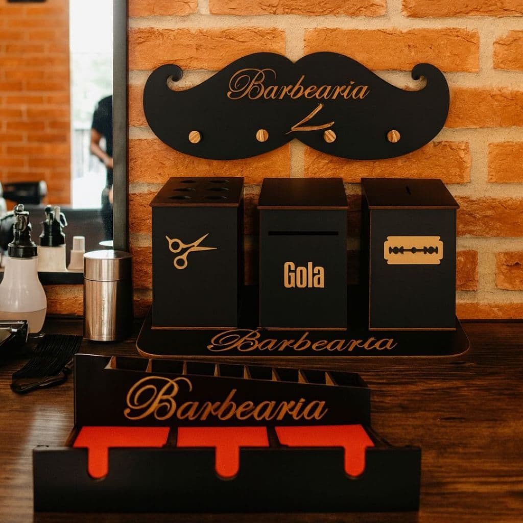 Kit Completo Bancada de Barbearia Suporte Cabideiro Descarte de Lâminas