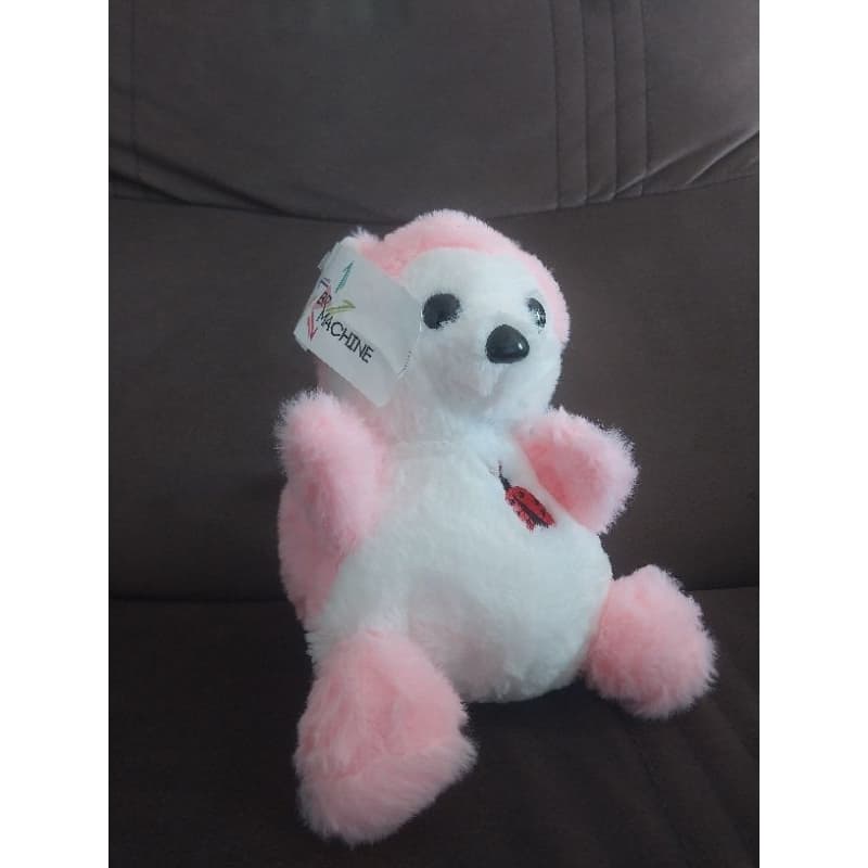 Brinquedo Pelúcia Raposa Rosa com joaninha estampada