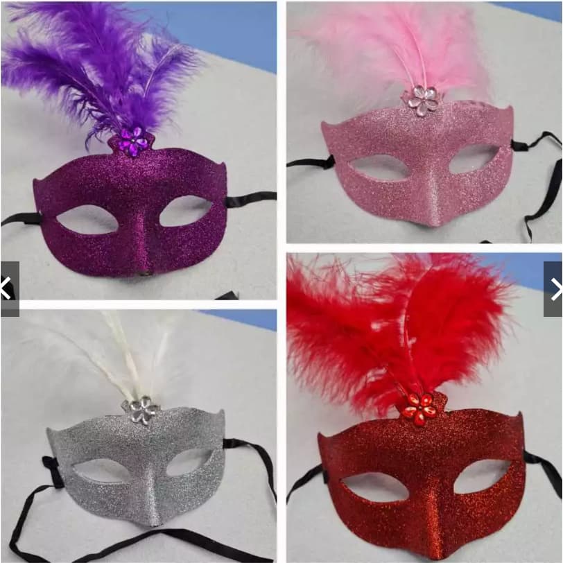 Mascara Veneziana de fantasia de Carnaval ou Baile Com Glitter E Penas