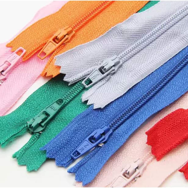 ZÍPER NYLON FIXO COMUM 15CM- 5 UNIDADES