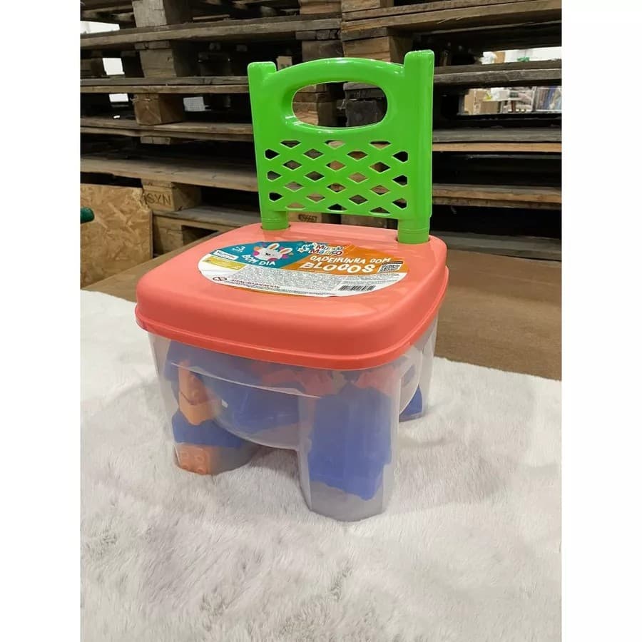 Cadeirinha Com Blocos Para Montar - Mundo Mágico