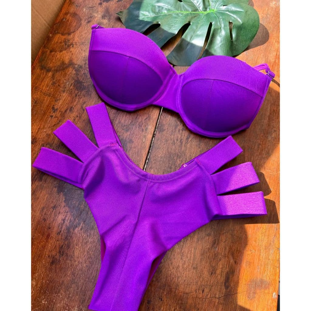 Biquíni Feminino Meia Taça Retrô com Calcinha Hot Pant Moda Praia Vintage