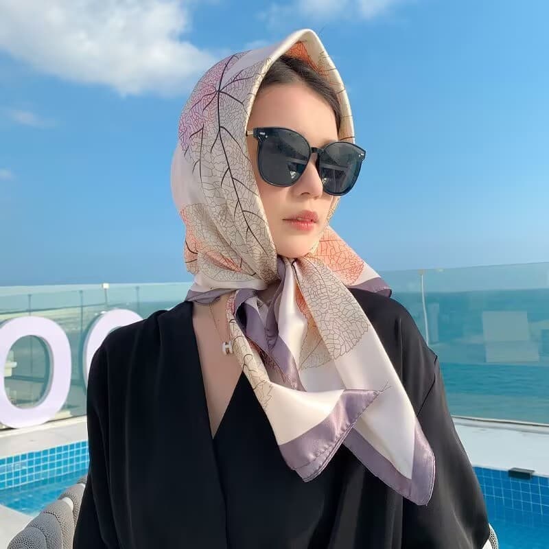 Lenço Feminina Pescoço Echarpe Cetim Scarf Estampas Folhas Bonito 90x90cm-S128