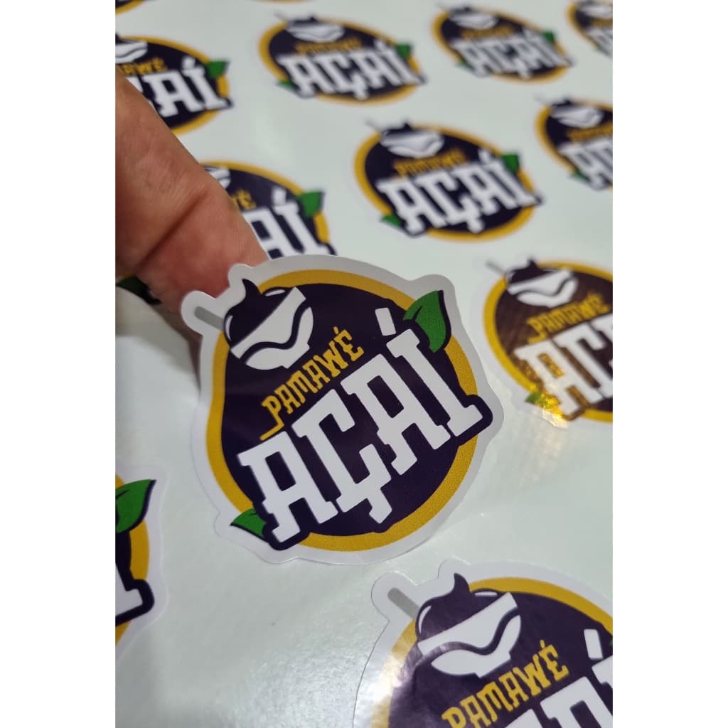 Adesivos Personalizados 5x5cm – Quantidades 100, 250, 500 ou 1000 - Resistente a água