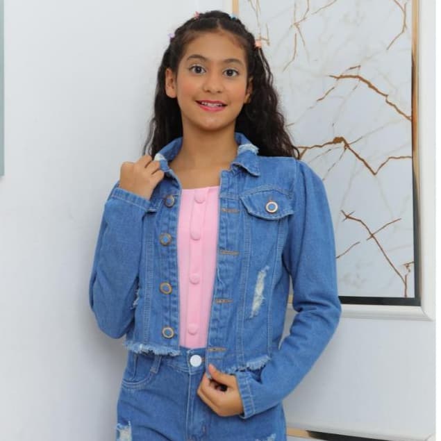 Jaqueta Jeans Infantil Feminina Botão Revestido – Jeans Claro e Médio Tam. 4 ao 16