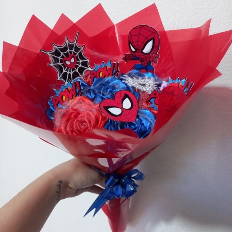 Buquê Homem Aranha COM TEIA | Buquê de Cetim Homem Aranha com teia