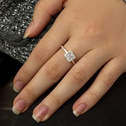Anel Solitário Feminino Prata 925 Pedra Zircônia Brilhante Delicado