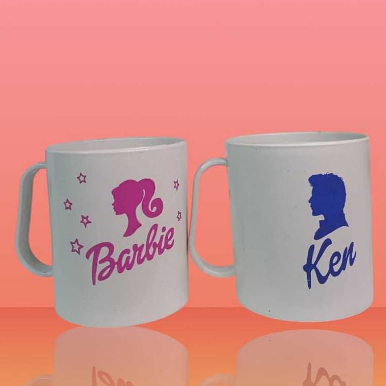 kit com 10 /15/ 20 Caneca Barbie ou Ken de Plástico (Branco mas pro gelo)