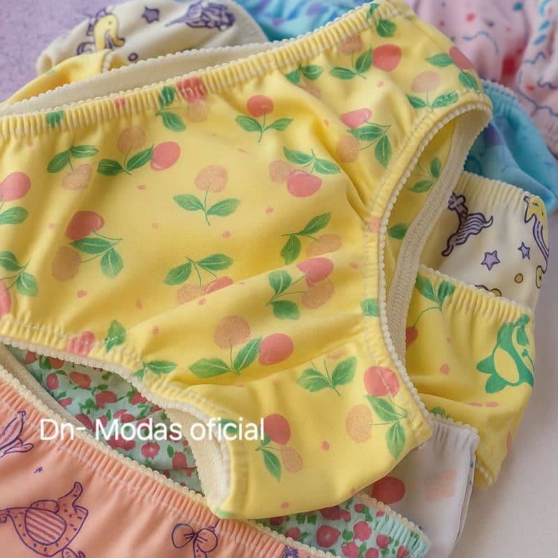 Kit Calcinha Infantil  01 a 10 Anos Algodão Reforçada Poliester Forrada  10-5 Unidades Para O Dia a Dia  Menina
