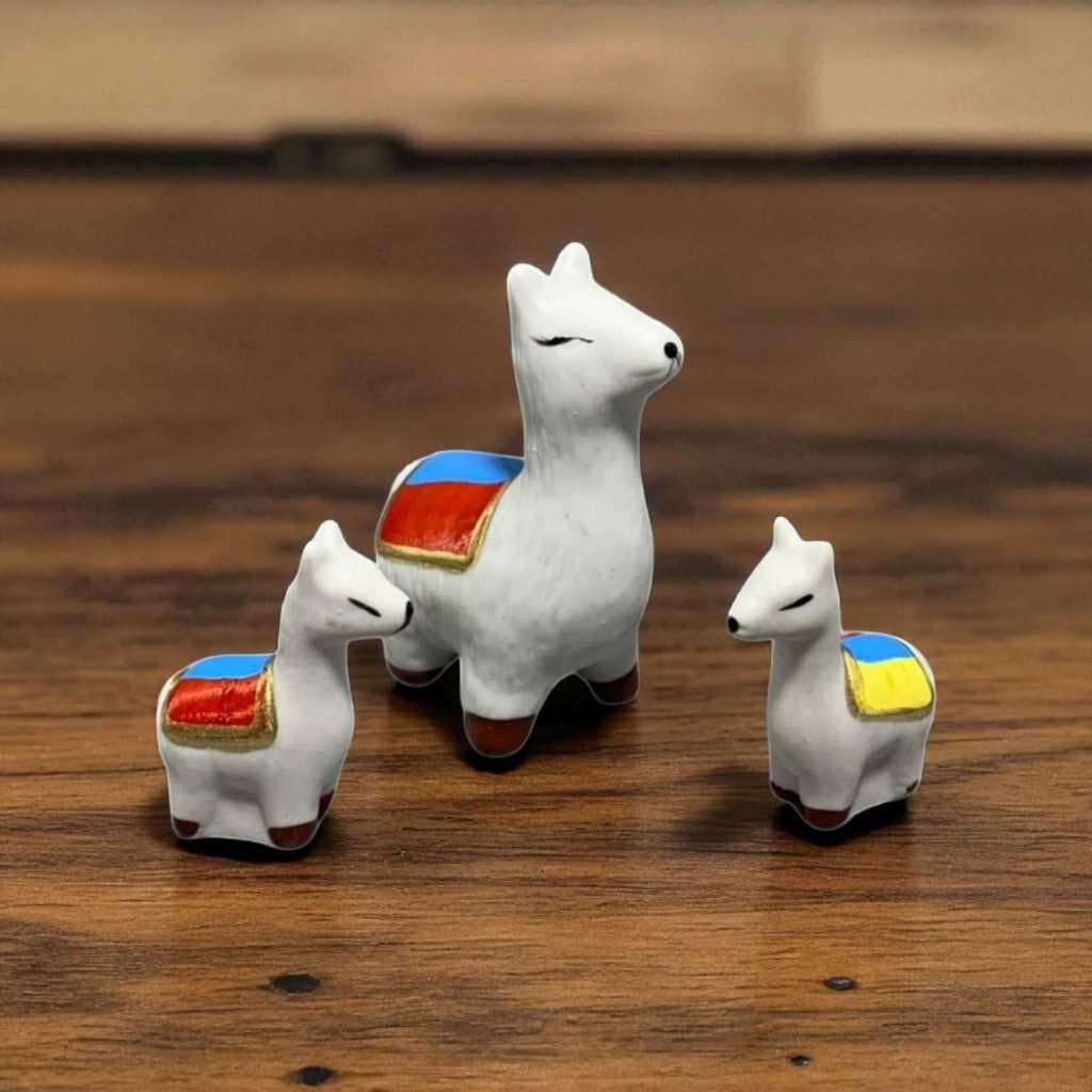 Miniatura Trio de lhama Decoração Animais Porcelana Bebelo Familia Bicho