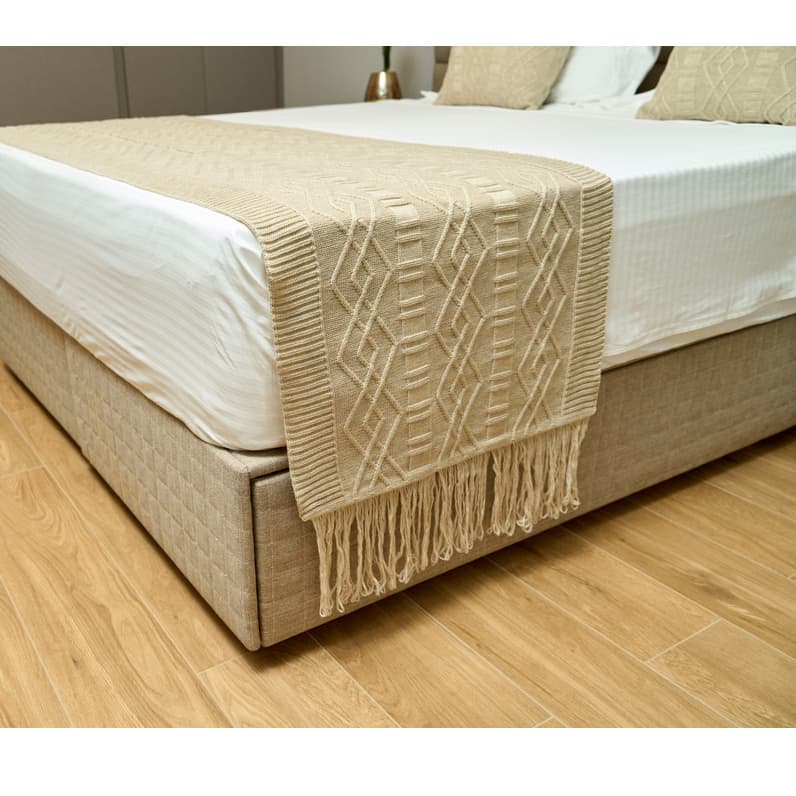 Peseira 70x260 Ponto Aran com Franja para Cama King, Sofá e Poltrona - 40057