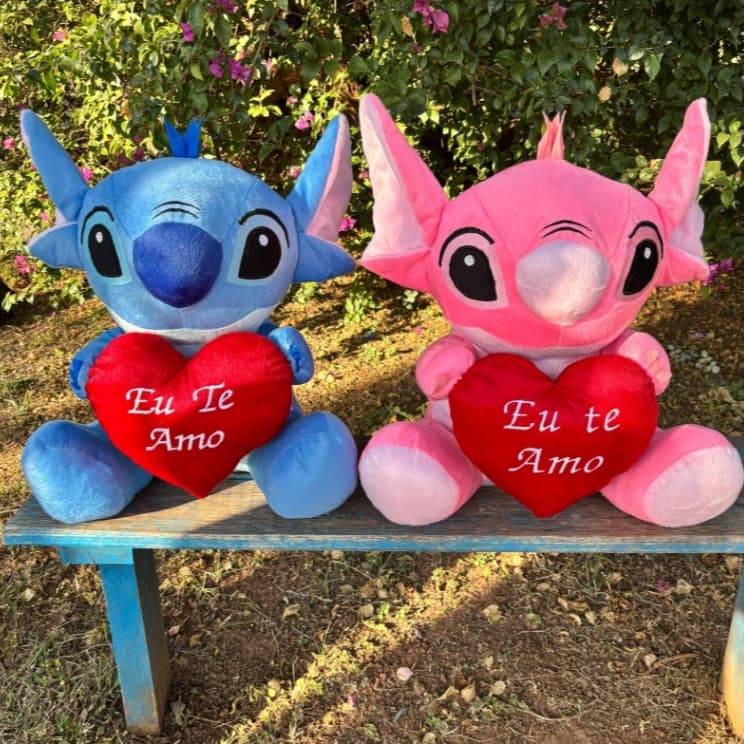 Stitch Pelúcia Grande 45cm Com Coração Tecido Macio Bicho Presente