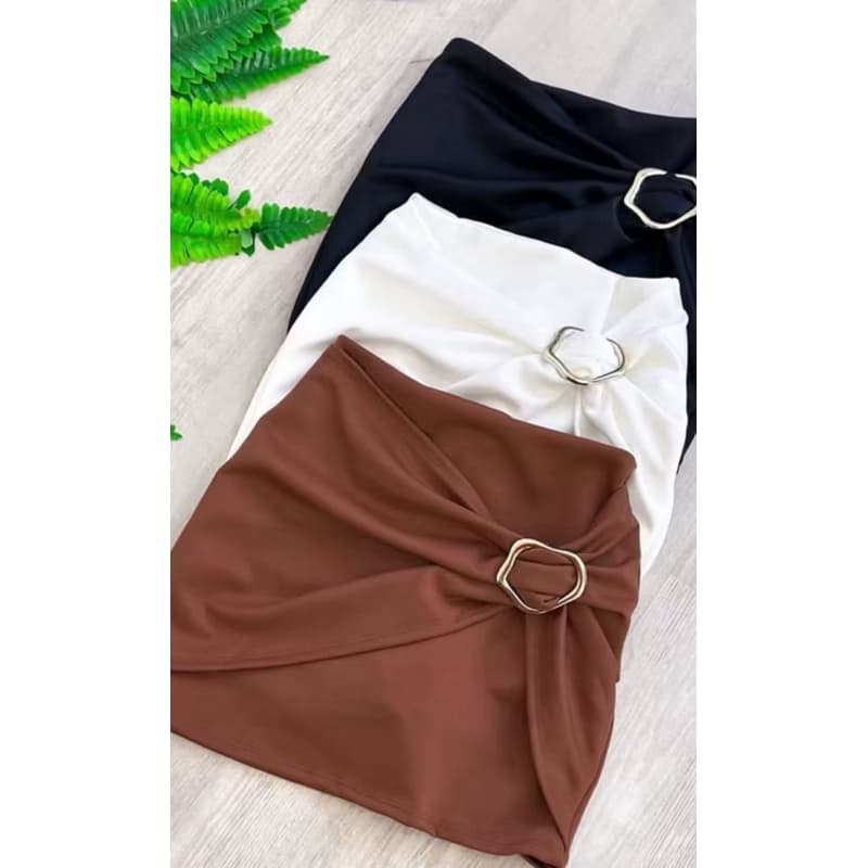 Short Saia Feminino Com Fivela Tendência 2025 Promoção
