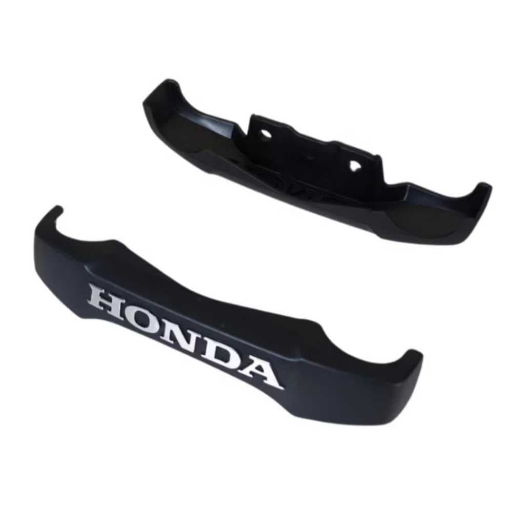Emblema Frontal Cg Titan 150 125 2000 a 2013 Prata Honda