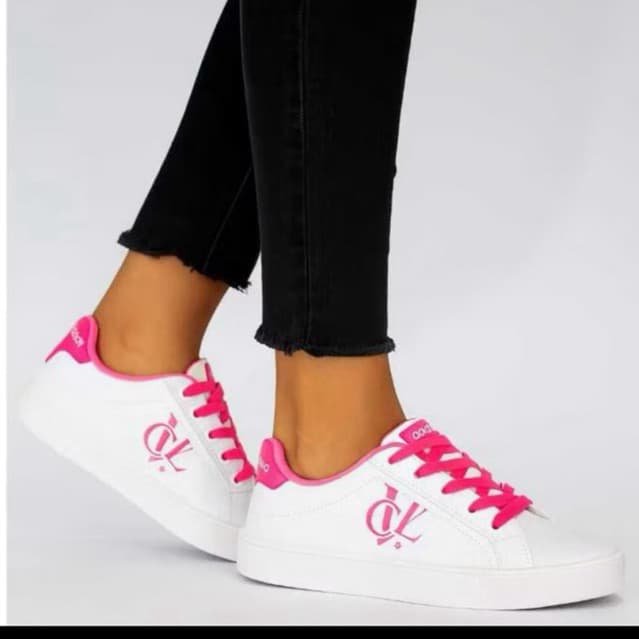 Tenis Feminino Moda Lancamento 2025 tendencia