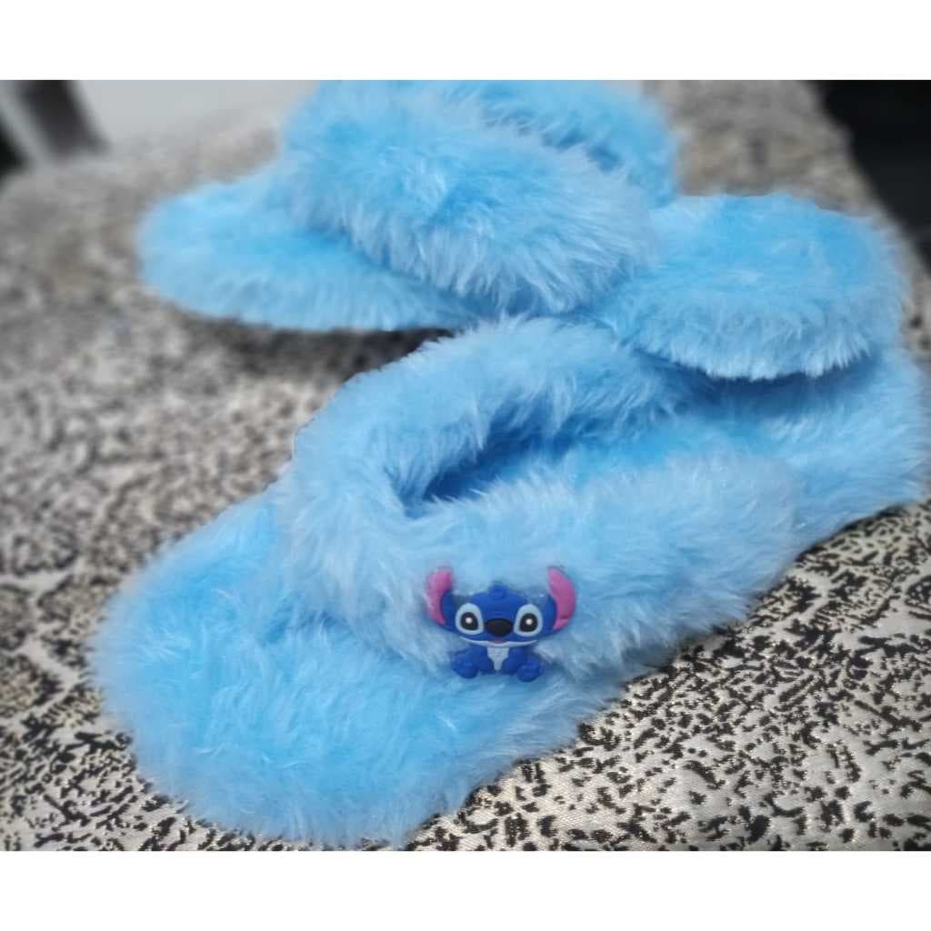 Chinelufa de Pelúcia Feminina Adulto Stitch chinelo pantufa.