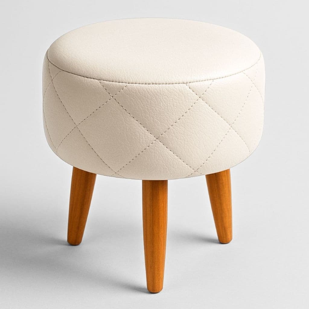 Puff Liso Tecido Corano Redondo para Recepção Decorativo Moderno Resistente Pés de Madeira