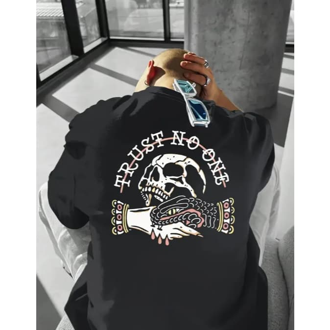 Camiseta Masculina Oversized Estampa Caveira Trust No One  100% Algodão | Streetwear