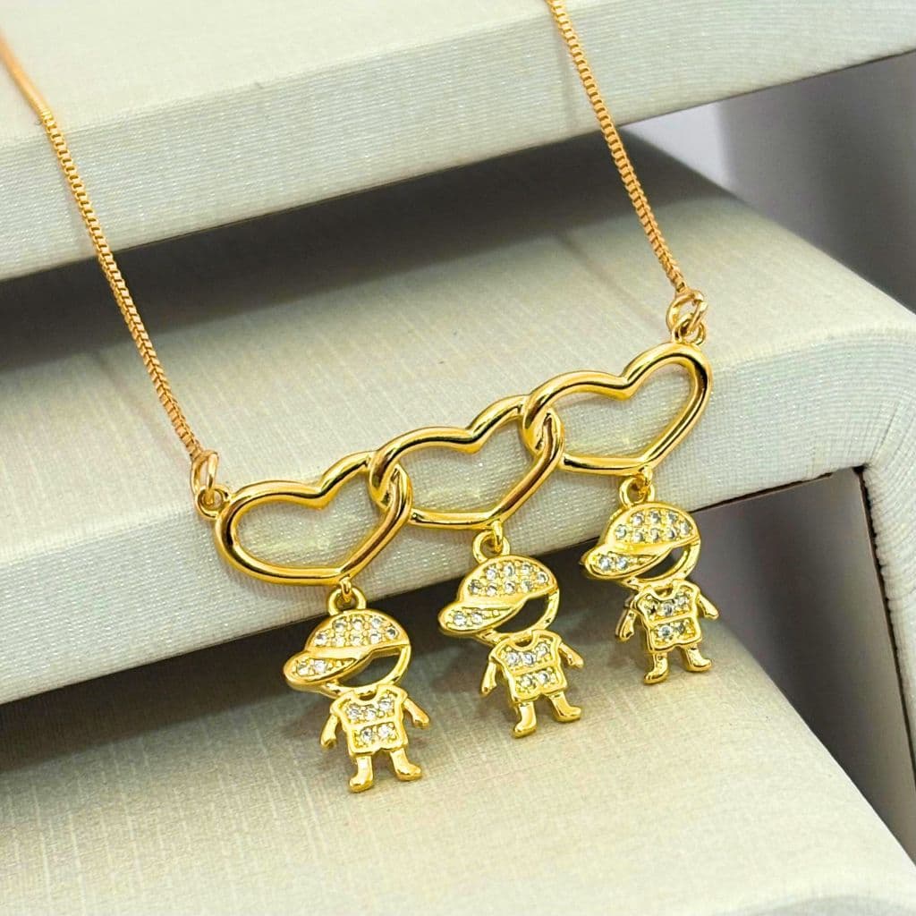 Gargantilha Pingente Filhos Canguinha Cravejado com Zirconia Folheado a Ouro