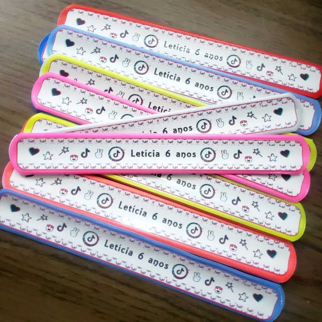 Pulseiras bate enrola personalizada