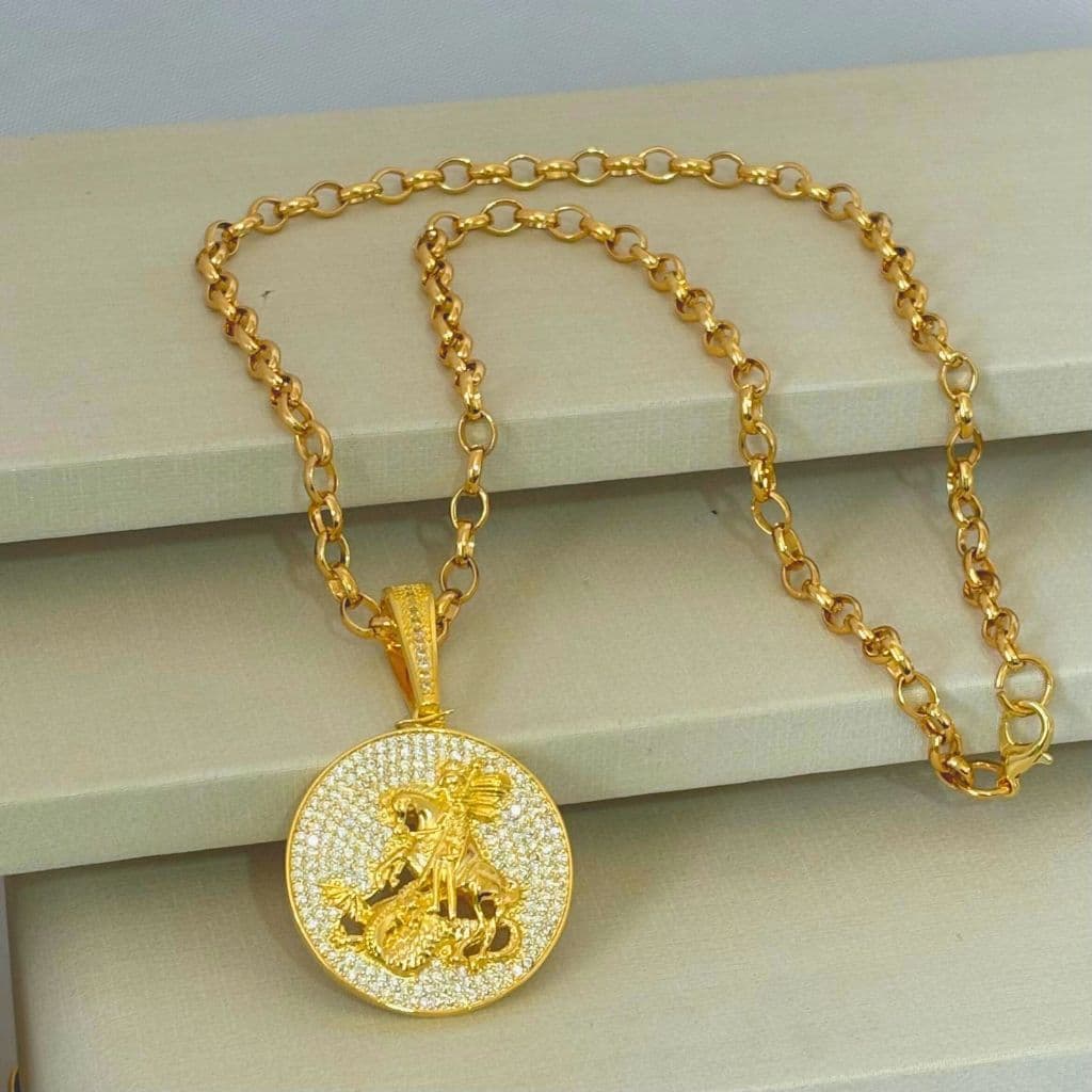 Colar com Pingente São Jorge Cravejado zirconia Feminino Folheado a Ouro