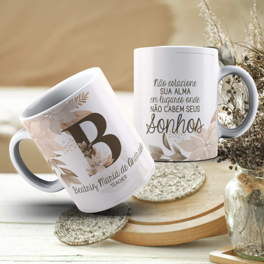 Kit 22 canecas de porcelana com nome