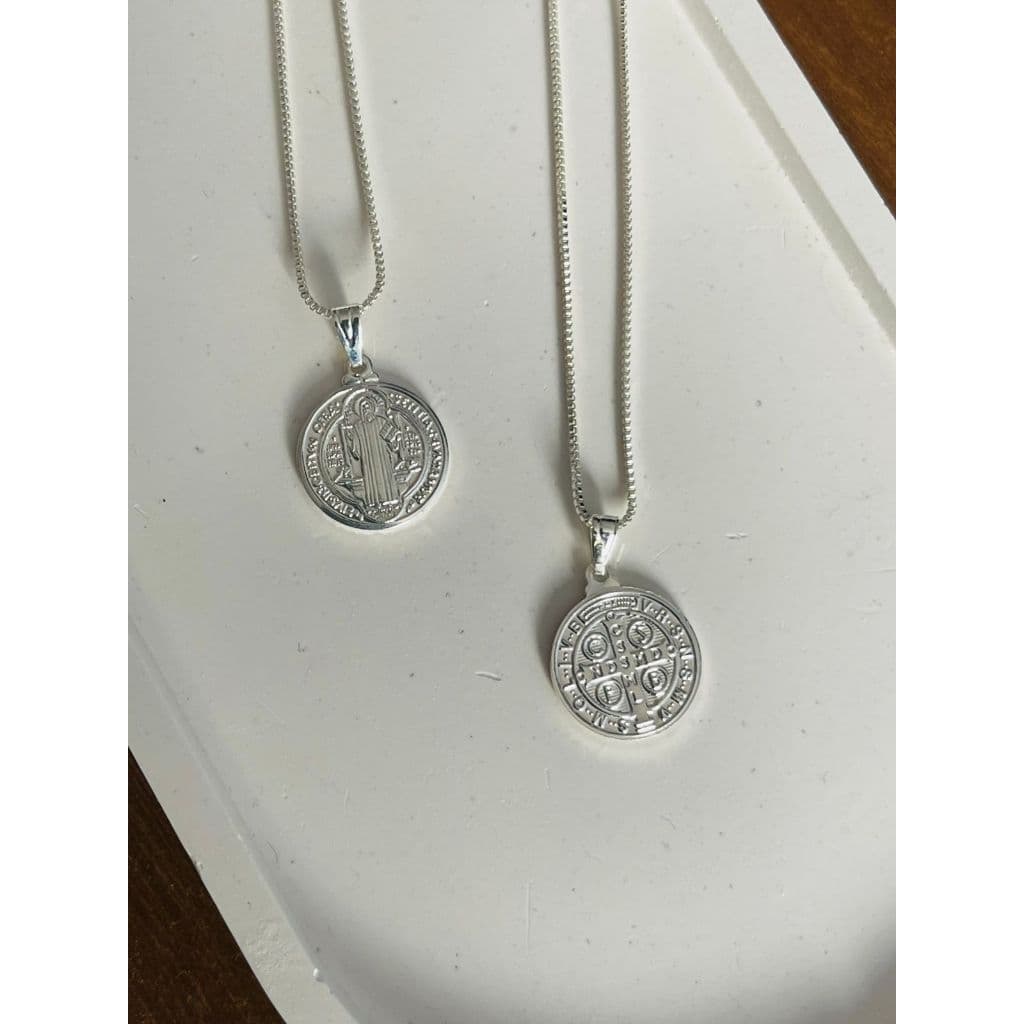 Colar São Bento Medalha Banhado a Prata 925 Corrente Veneziana Feminino Masculino Fé Proteção