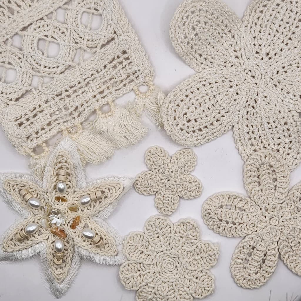 FLORES DE CROCHÊ PARA APLIQUES CRU MODA GERAL ARTESANAL DETALHES