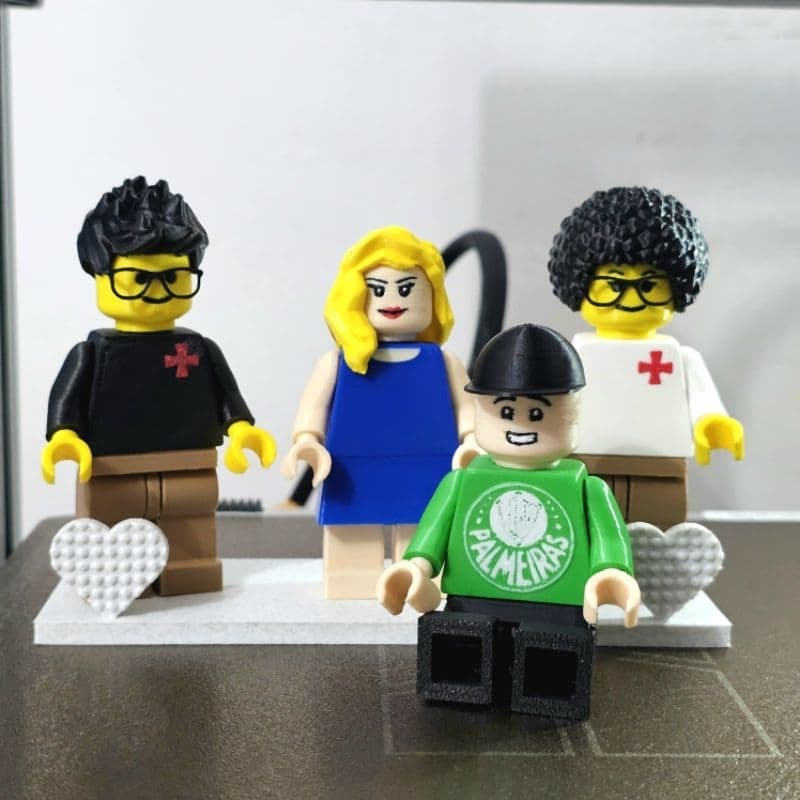 Miniatura Boneco Estilo LEGO com Base Personalizada - Presente Exclusivo com Escrita