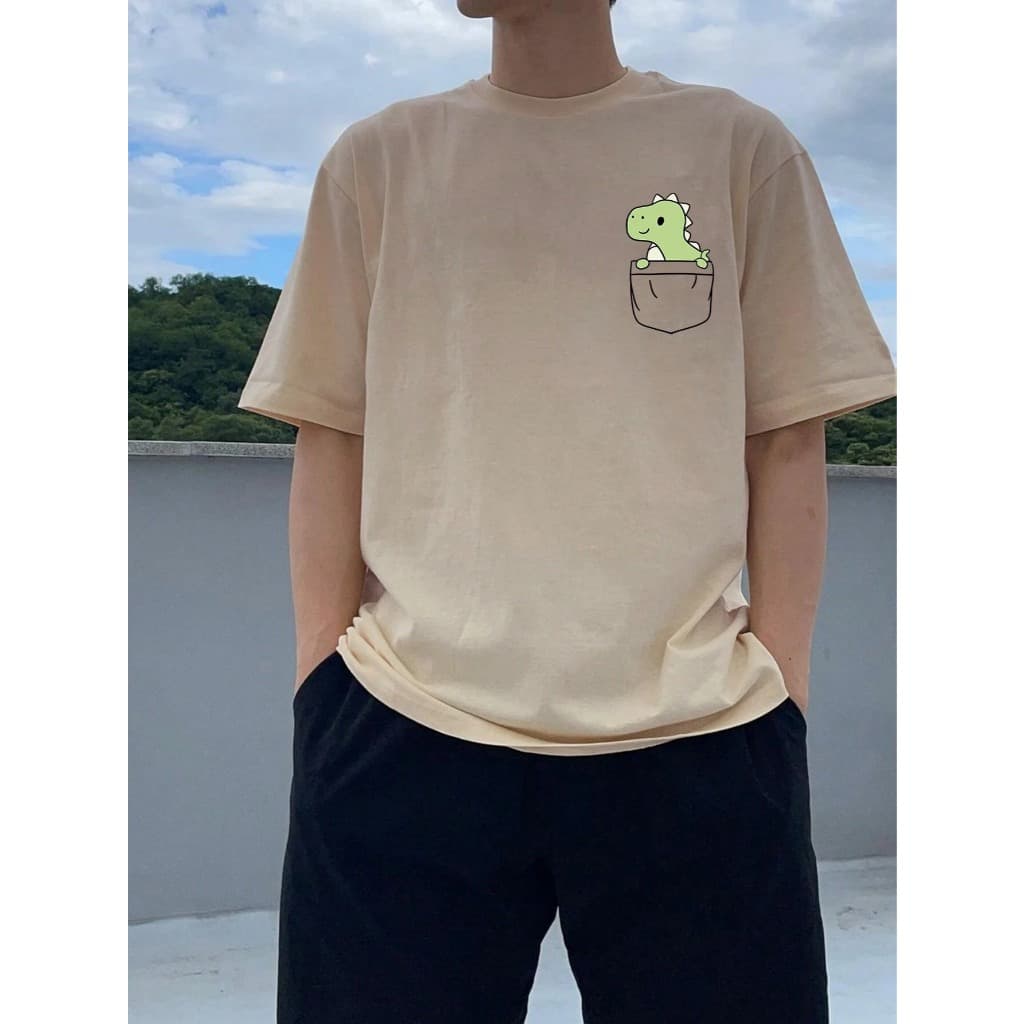 Camiseta Masculina Algodão Premium Adulto Plus Size Infantil Bolso Dino Meigo Streetwear Over Moda