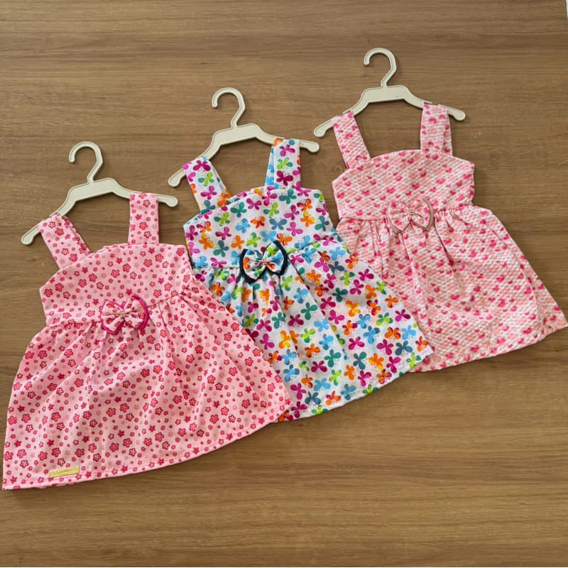 Roupa de Bebê Menina Kit com 3 vestidos 3 - 9 meses Estampas Sortidas