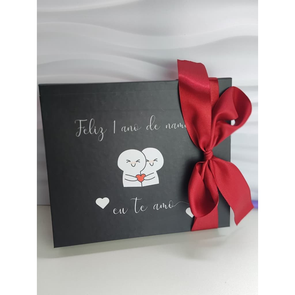 Caixa Cartonada Personalizada – Presente 1 Ano de Namoro | Te Amo | 22x19x4 cm
