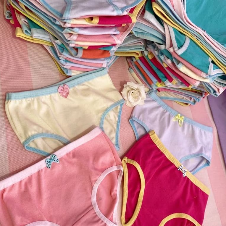 Kit 5 Calcinha infantil Calcinha de 2 a 10 Anos Algodão Premium de Qualidade, Adeus Desconforto