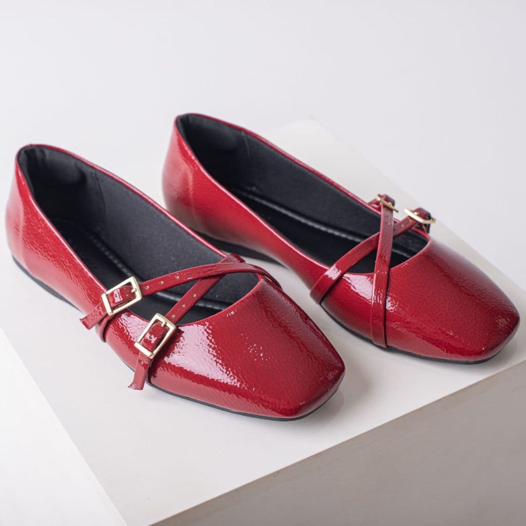 Sapatilha  Boneca Verniz Molhado 2FIivelas Feminina Conforto e Estilo para Dia a Dia Bico Quadrado Retro Elegante