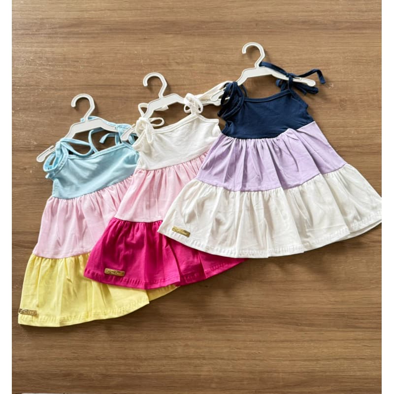 Roupa de Bebê Menina Kit com 3 vestidos 3 - 9 meses Cores Sortidas