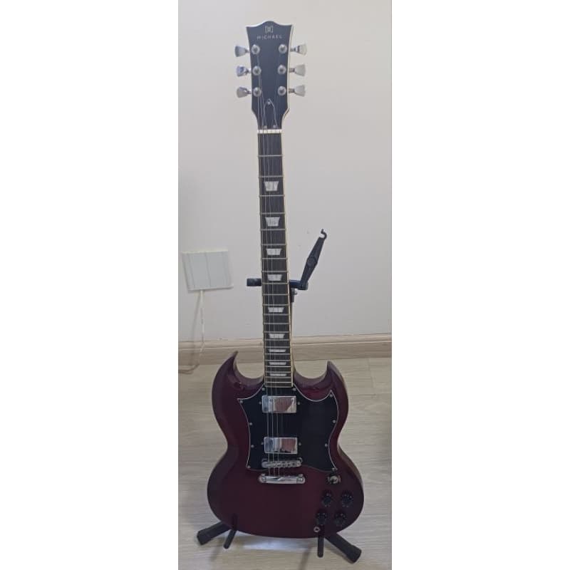 Guitarra Elétrica Basswood Michael Hammer Gm850n Wine Red,Amplificador Borne