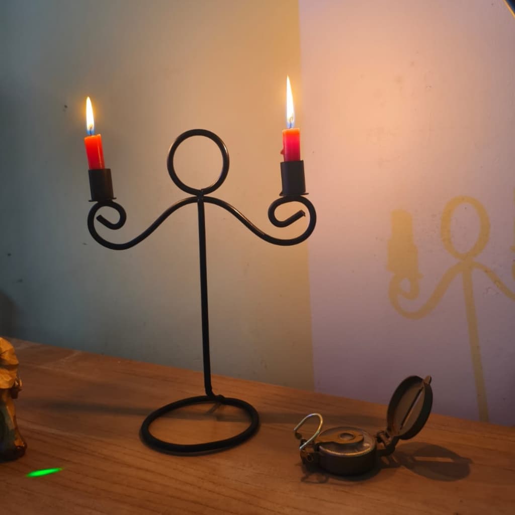 Castiçal Duplo Artesanal em Ferro para Rituais, Velas e Feng Shui | Proteção e Harmonização