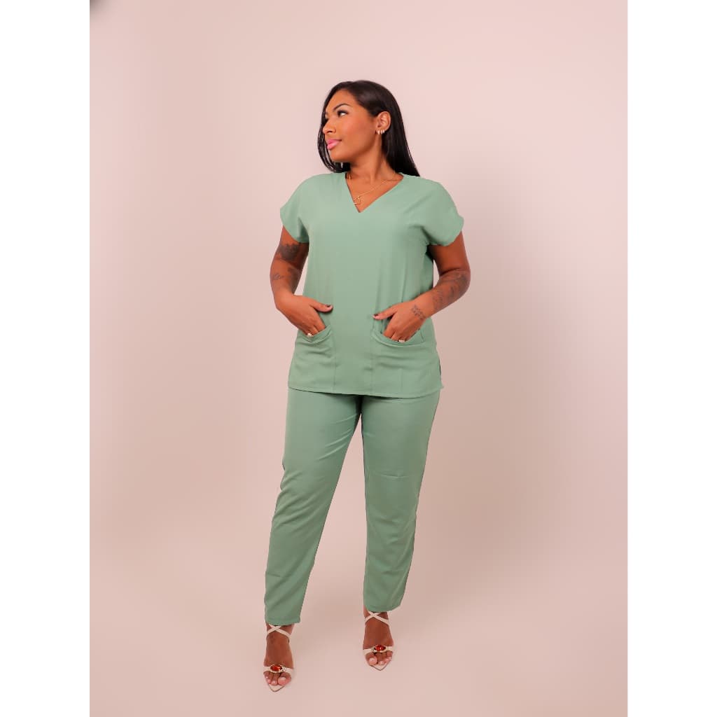 SCRUB Conjunto Pijama Cirúrgico/Hospitalar  (VERDE MENTA)Conforto, Qualidade e Durabilidade