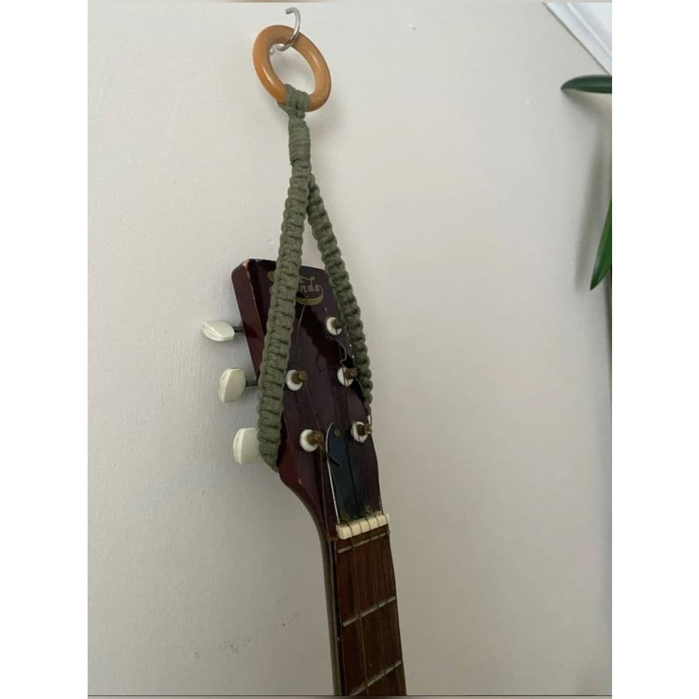 Suporte violão/cavaquinho em macramê