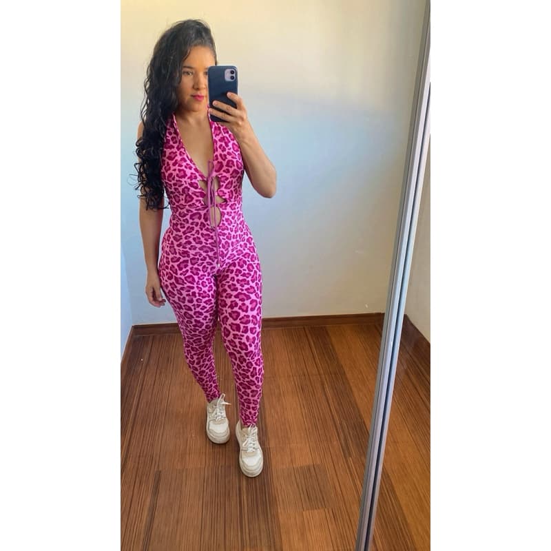 Macacão empina bumbum estampado