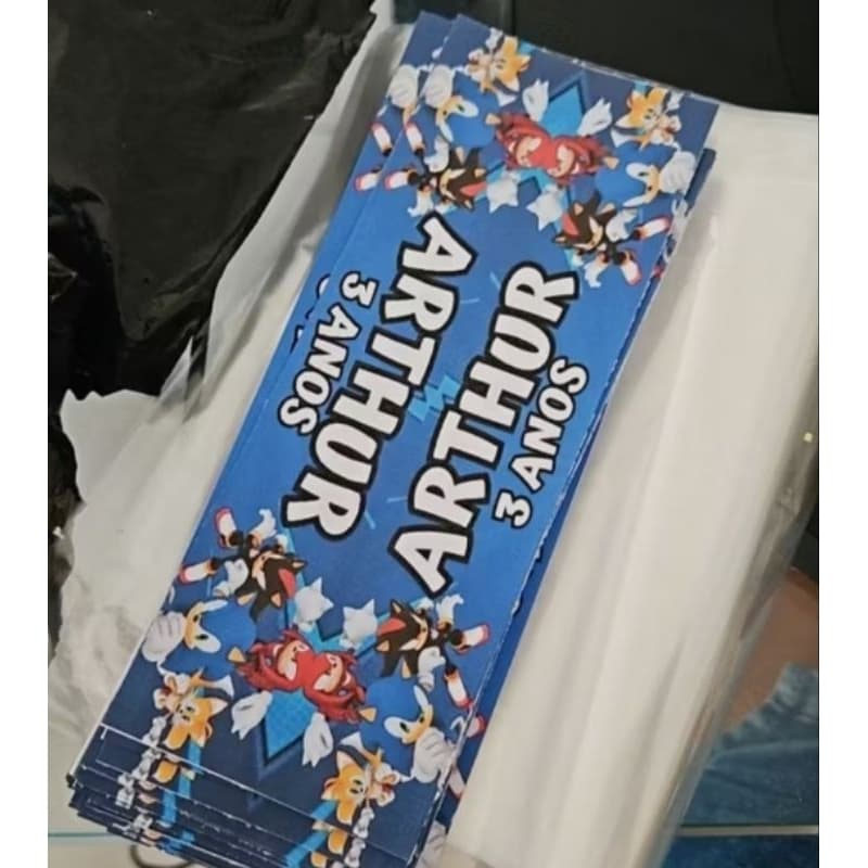 10 lapelas personalizadas + saquinho para kit colorir
