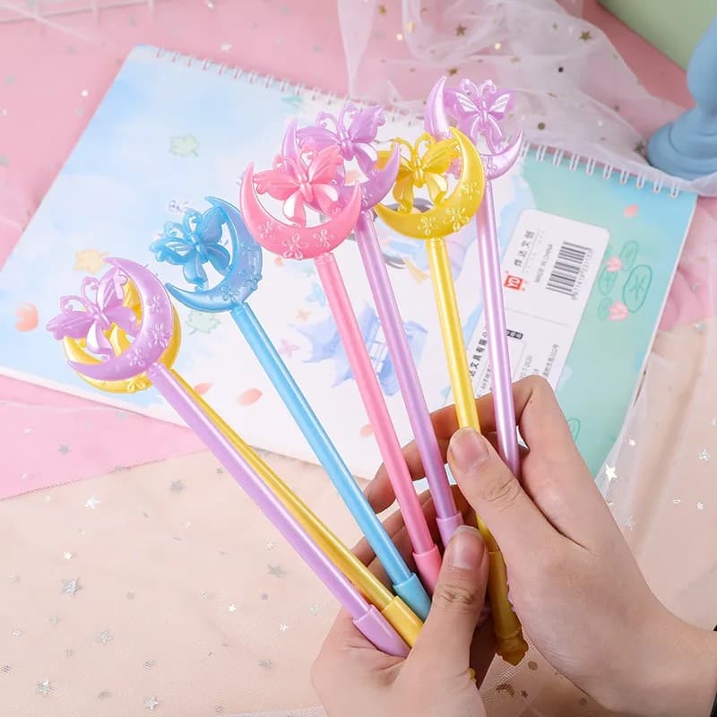 Kit 3 Canetas Gel Ponta Fina Lua Mágica Kawaii Escrita Fina Papelaria Fofa Escolar Varinha Magica Caneta Borboleta