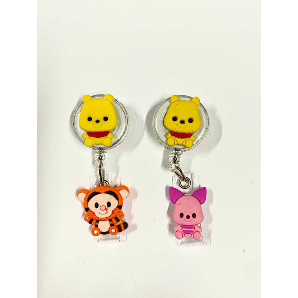 Roller clip - Porta Cracha Retrátil de personagem - Ursinho Pooh